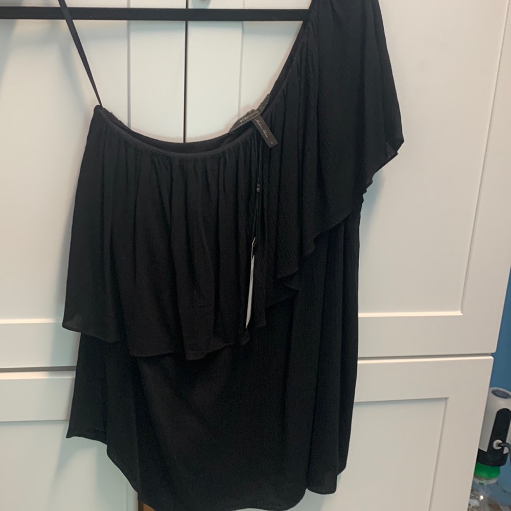 NWT bcbg black one shoulder kamila top L